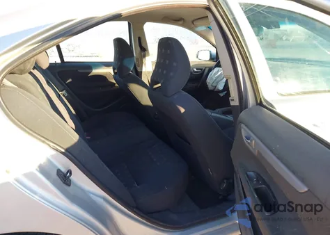 2006 Volvo S60 2.5T z USA, uszkodzony, nr VIN YV1RS592862541002